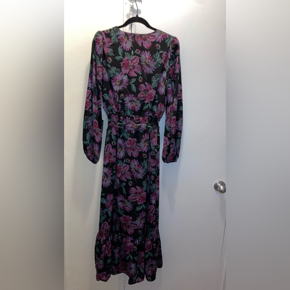 AQUA Long Sleeved V-Neck Fit & Flare Floral Wrap Maxi Dress Size Medium $118 - Picture 12 of 15